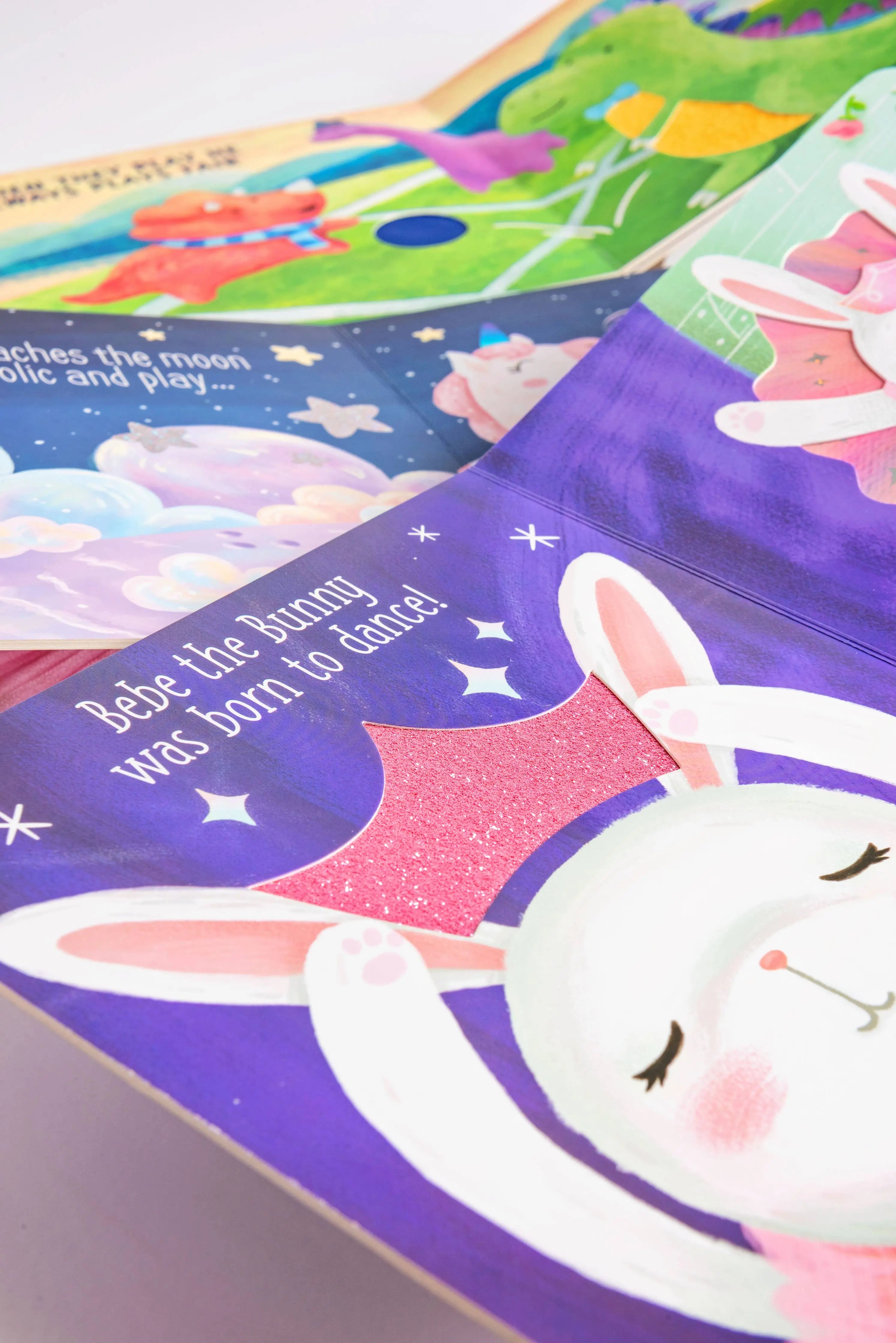 Interactive Board Book - 3D Movable Pieces for Sensory Play