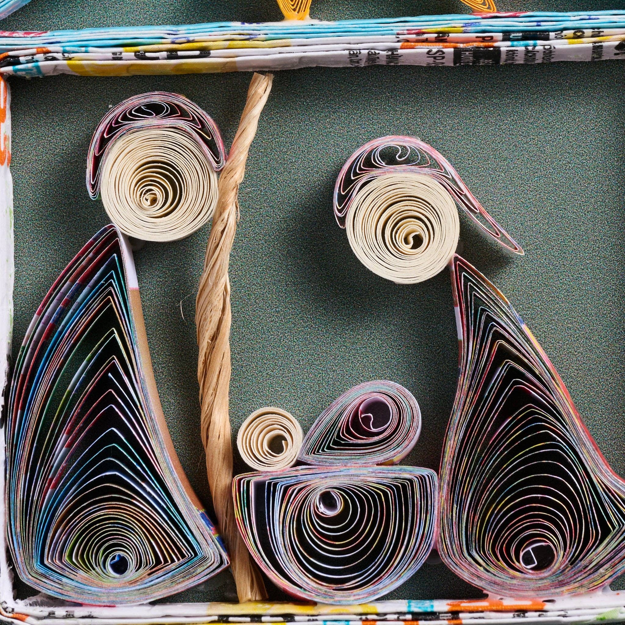 Diez Mil Aldeas - Adorno de Belén con Plumas