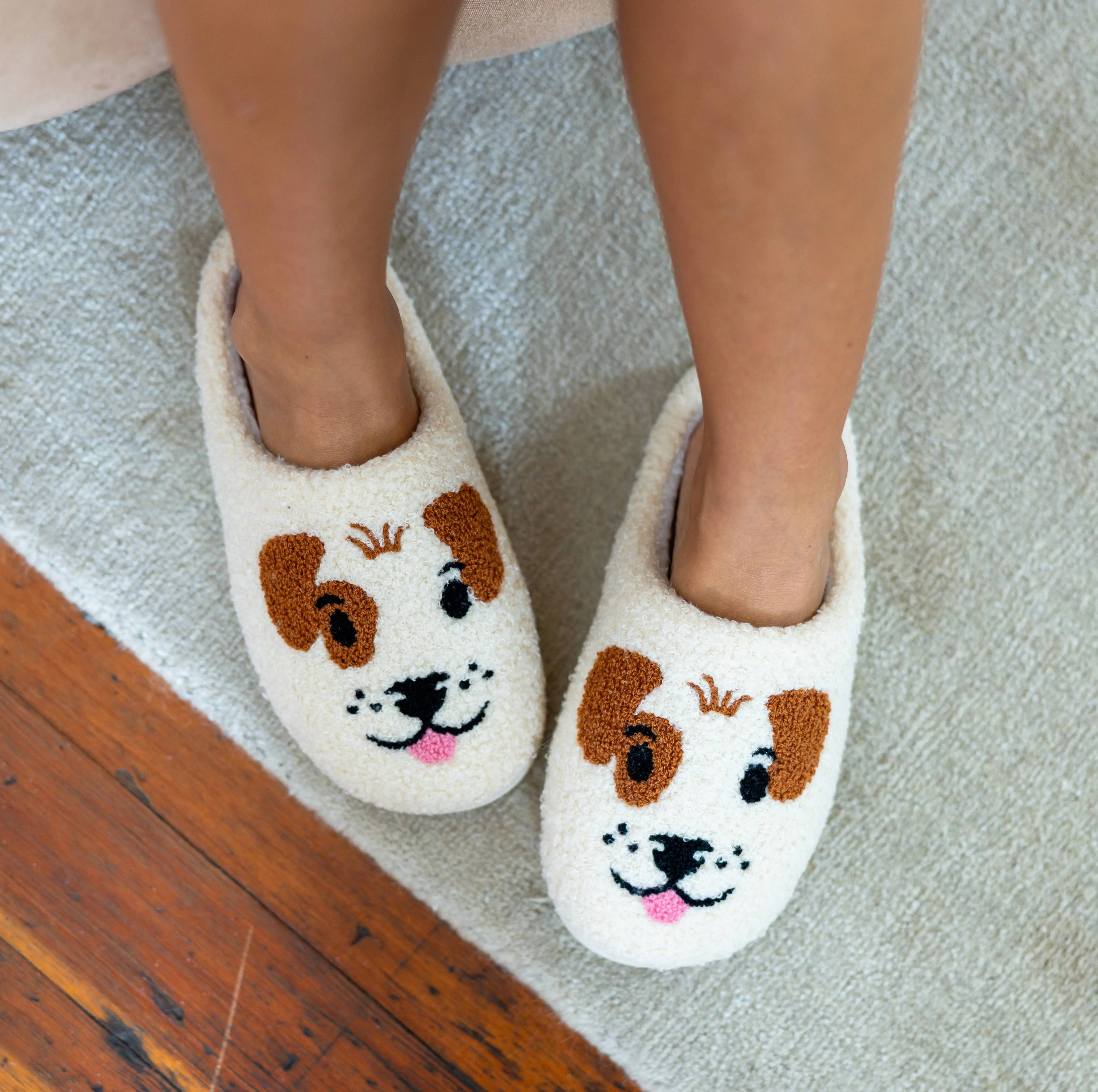 Living Royal Puppy Dog Face Slippers - Indoor/Outdoor Non-Slip - Off-White