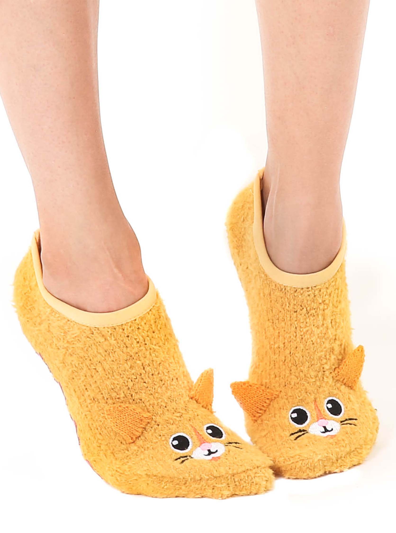 Living Royal - Fuzzy Slipper Socks w/ 3D Ears - Kitty Cat - Tan