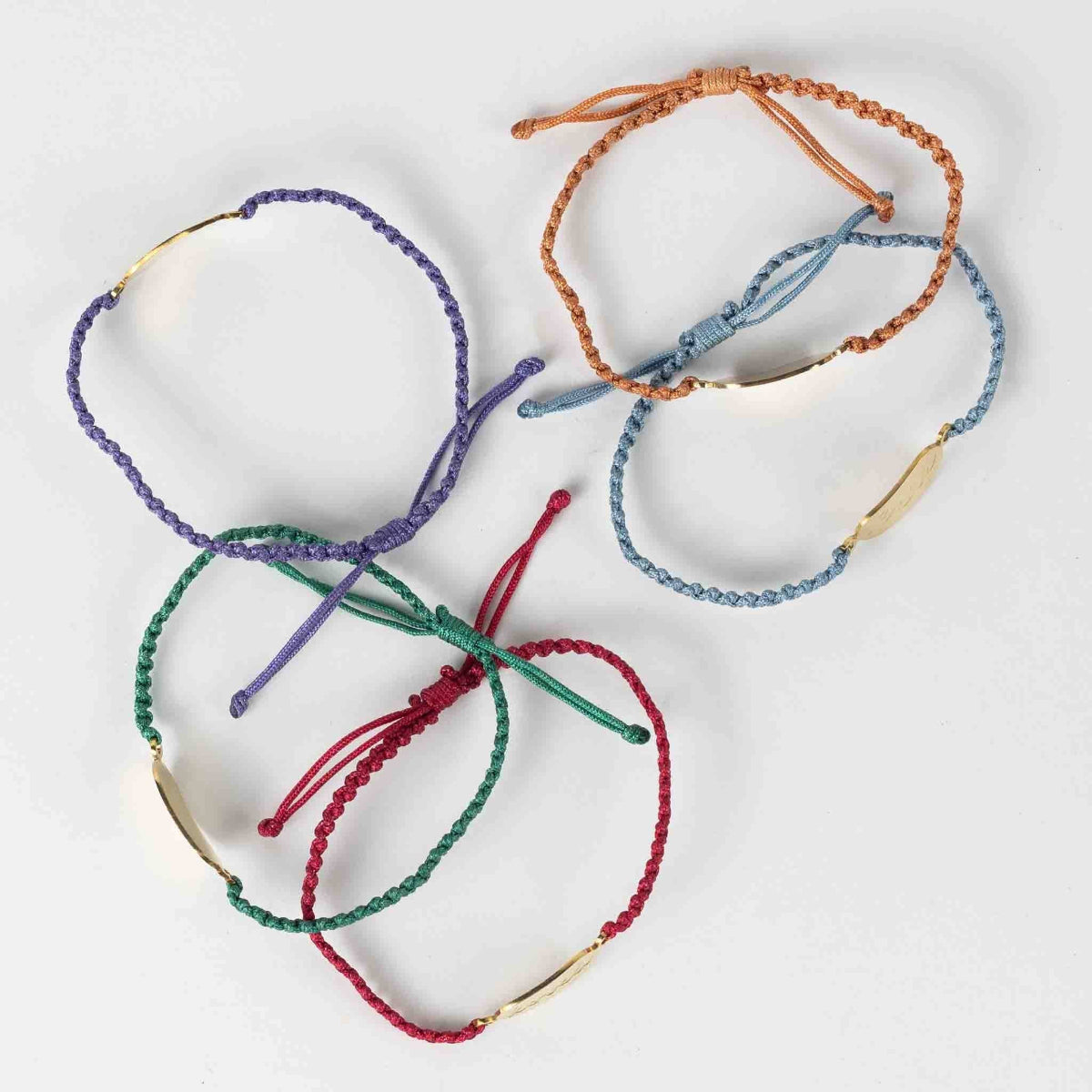 Pulsera de afirmación Diez Mil Aldeas - Eres Fuerte