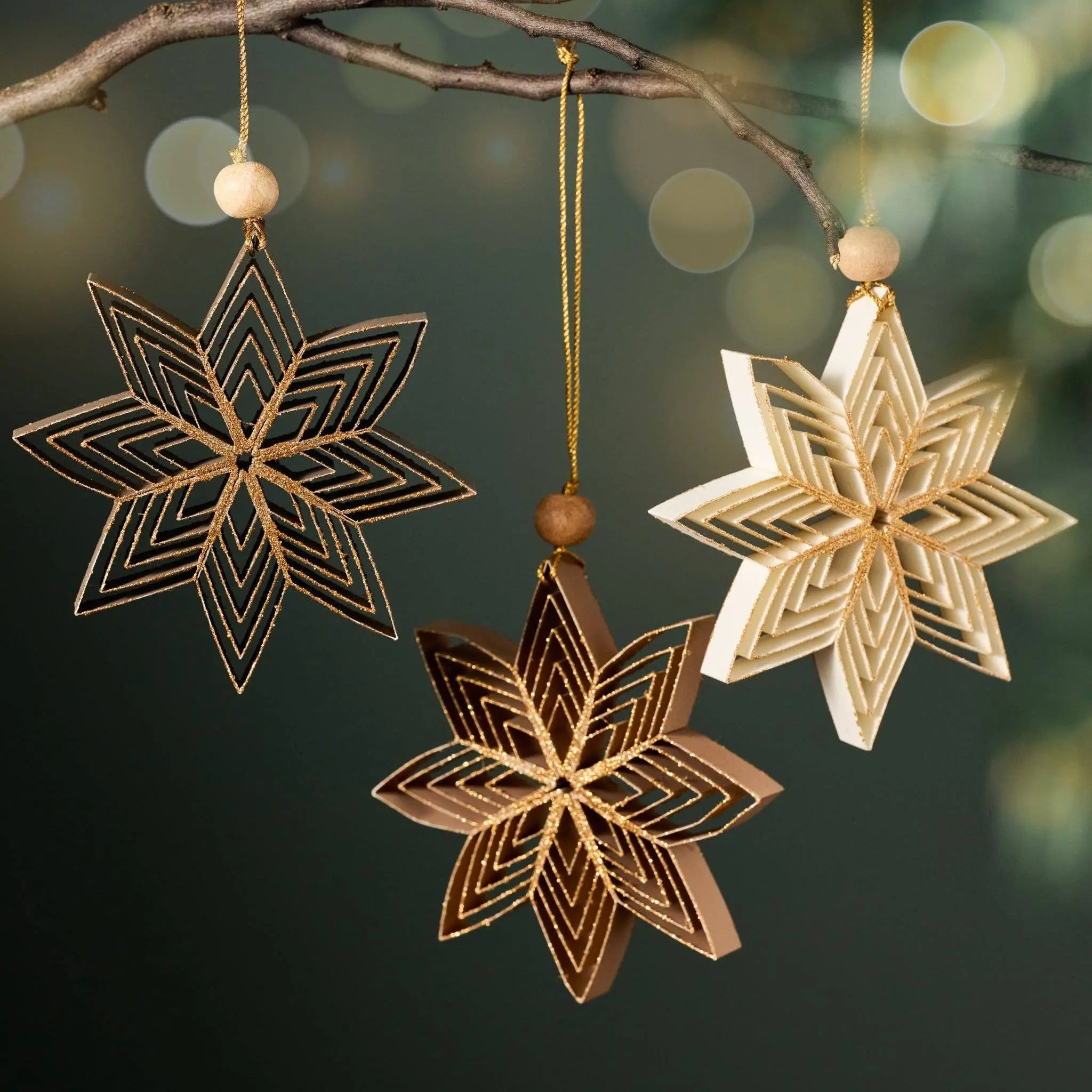 Diez Mil Aldeas - Adornos de Estrellas de Papel Nukeela - Juego de 3