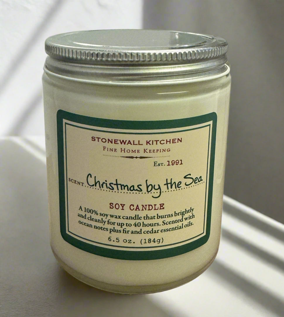 Stonewall Kitchen - Christmas By The Sea Holiday Candle - 6.5oz