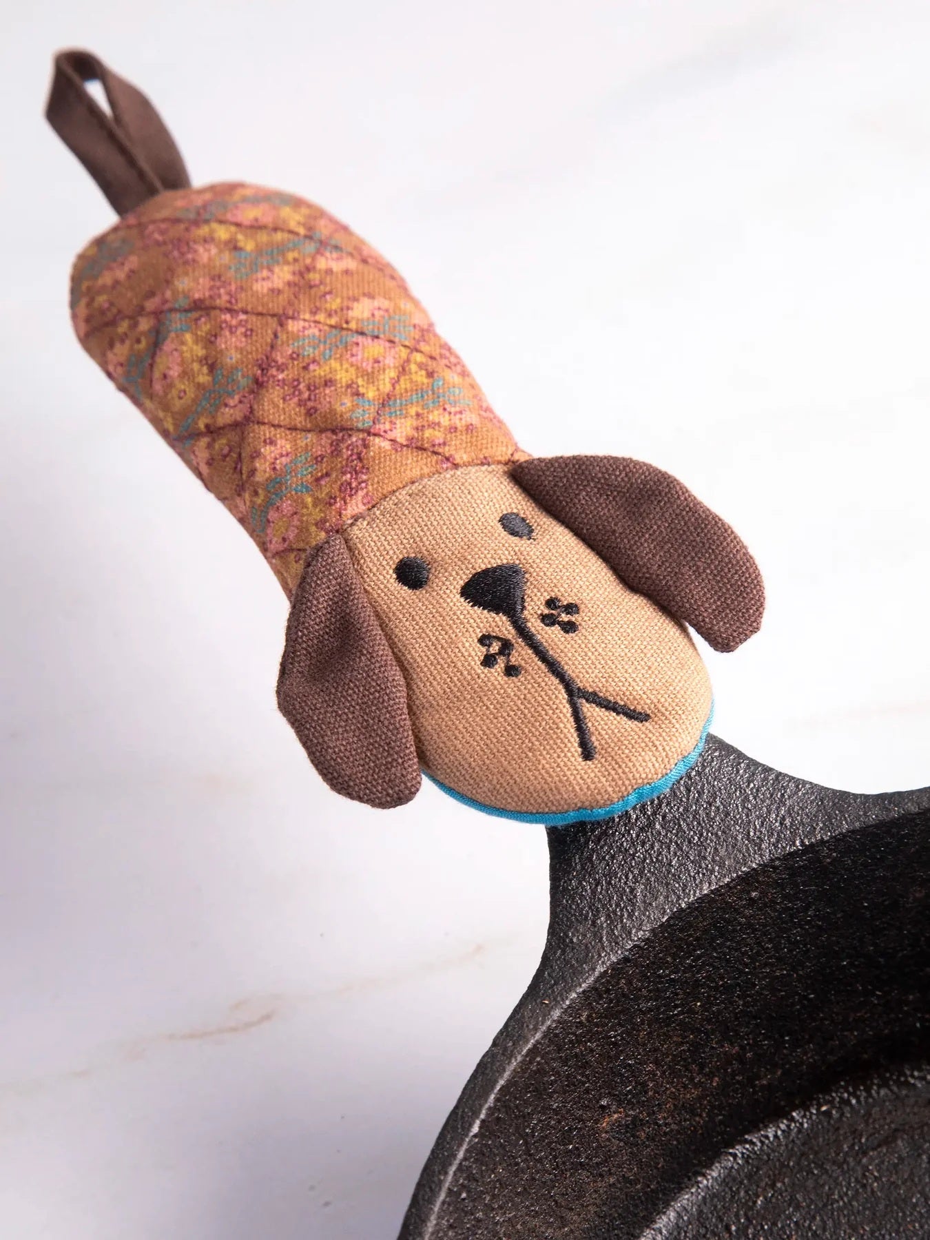 Natural Life - Food Skillet Handle Holder - Puppy