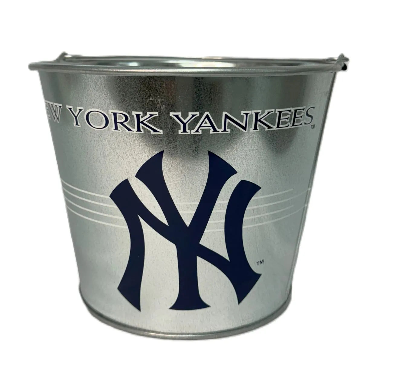 Cesta de regalo metálica de los New York Yankees de JGB Sports