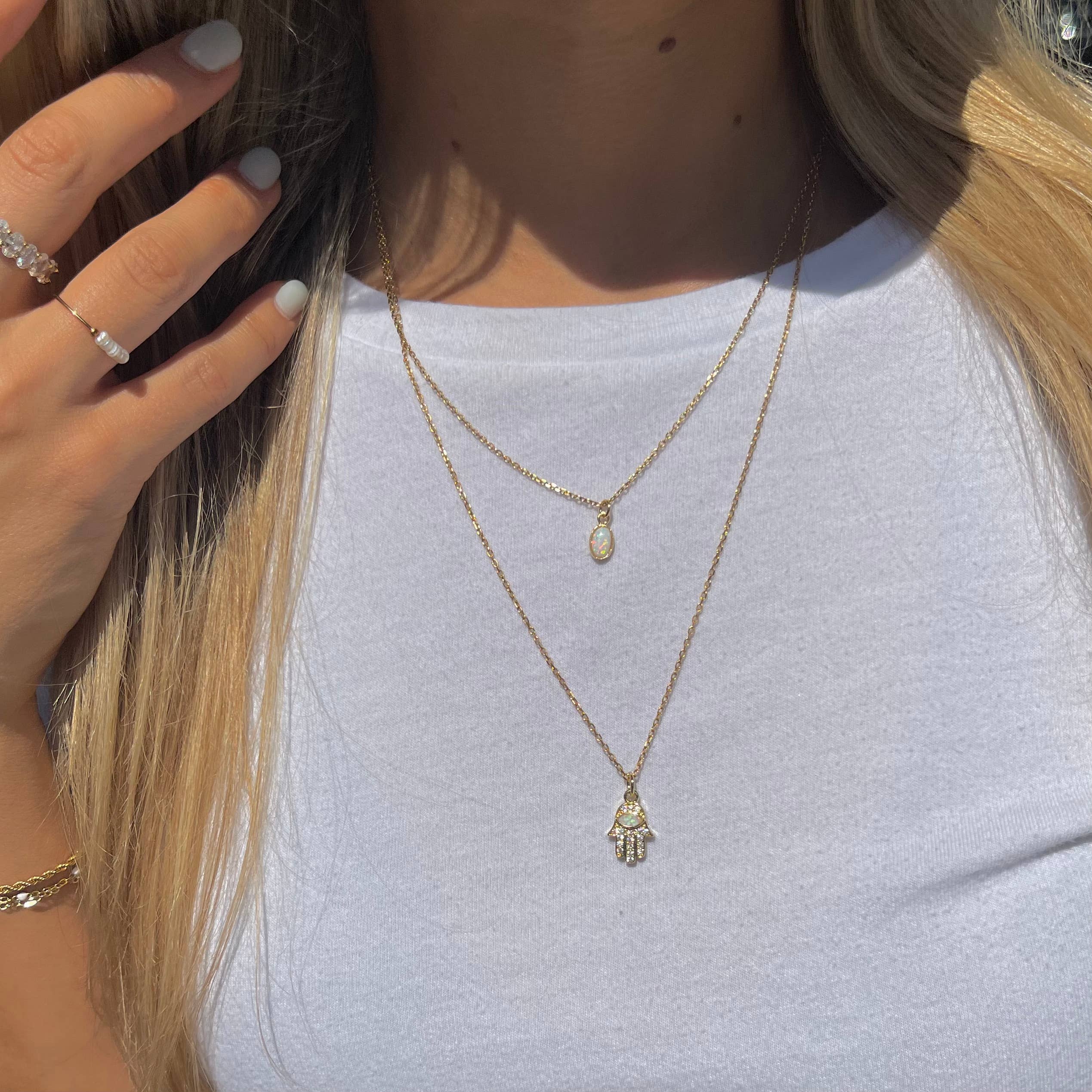 Opal Necklaces: Gold Opal
