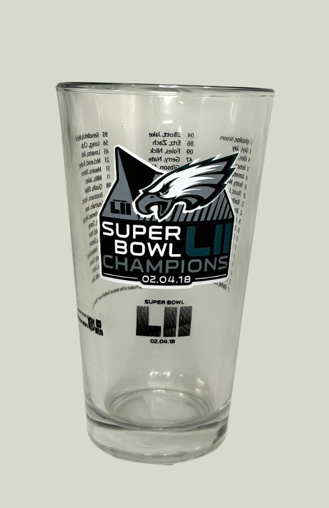 Philadelphia Eagles SBLII Champions  Roster Pint Glass