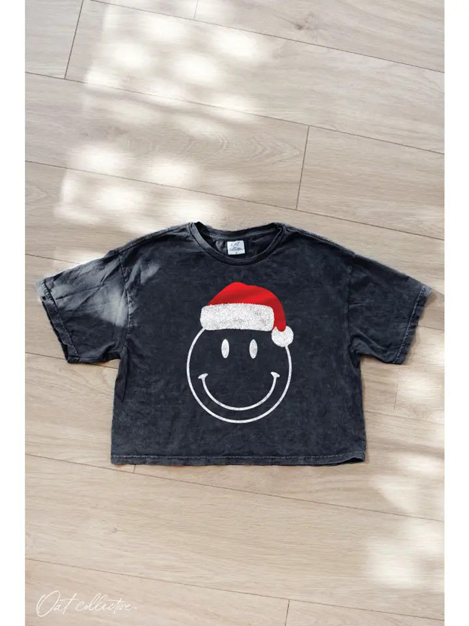 OAT COLLECTIVE - SMILEY FACE SANTA FOIL Graphic T-shirt - Holiday Gift