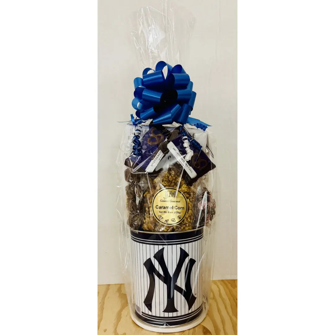Cesta de regalo metálica de los New York Yankees de JGB Sports