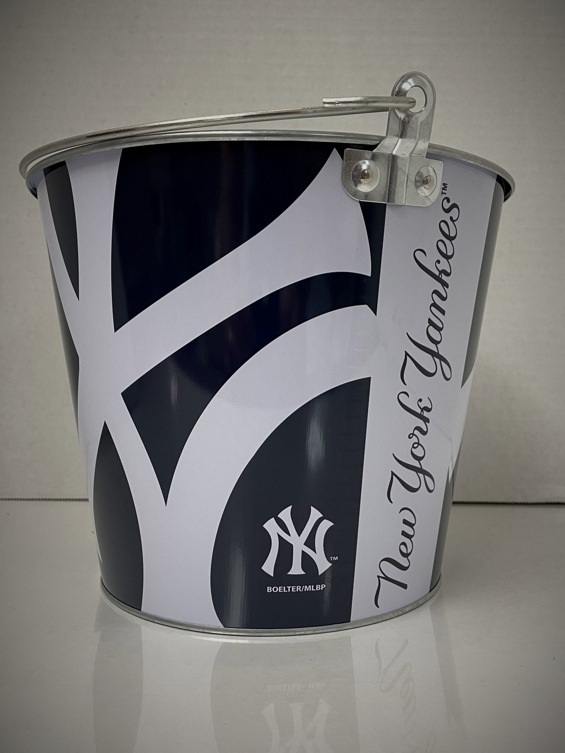 New York Yankees Gift Basket